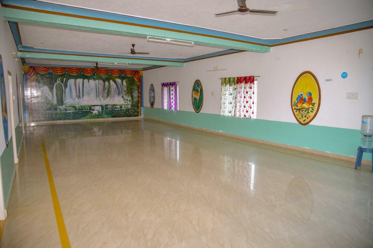 Mahathi Resort And Spa Yelagiri Zewnętrze zdjęcie